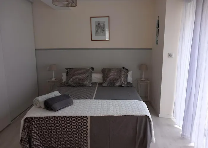 בית נופש Maison Cocon Pres De La *